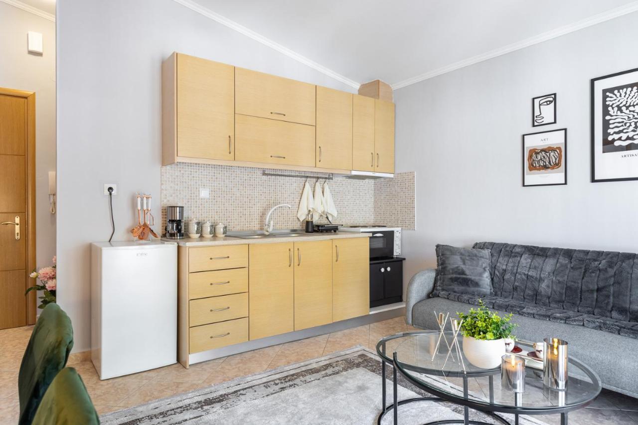 Luxury Central Apartment Xanthi Bagian luar foto